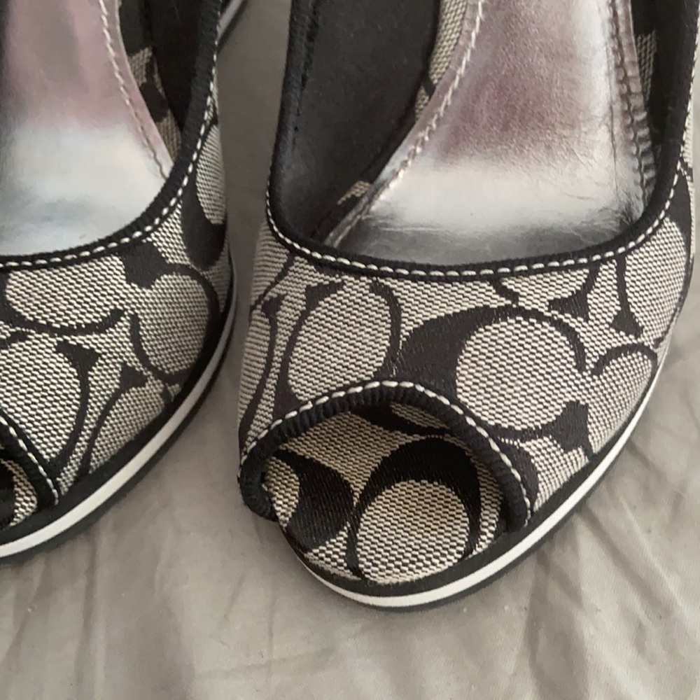 Coach navy blue wedges size 8M - Picture 2 of 6